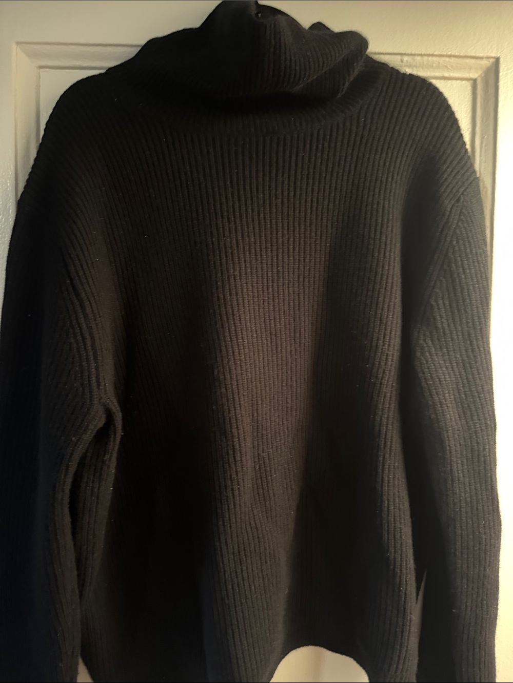 Quince 100% Cashmere Black Ribbed Fisherman Turtleneck Sweater